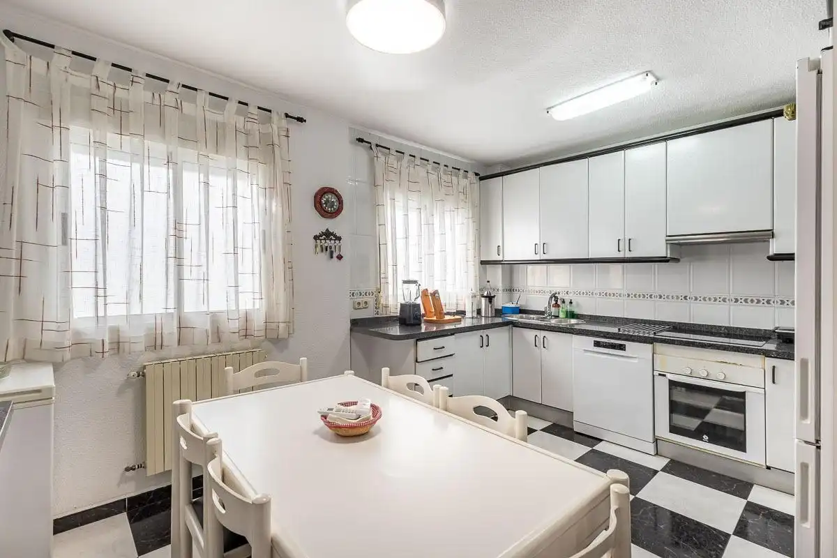 Kitchen of Attic for sale in Granada  with Air Conditioner and Terrace