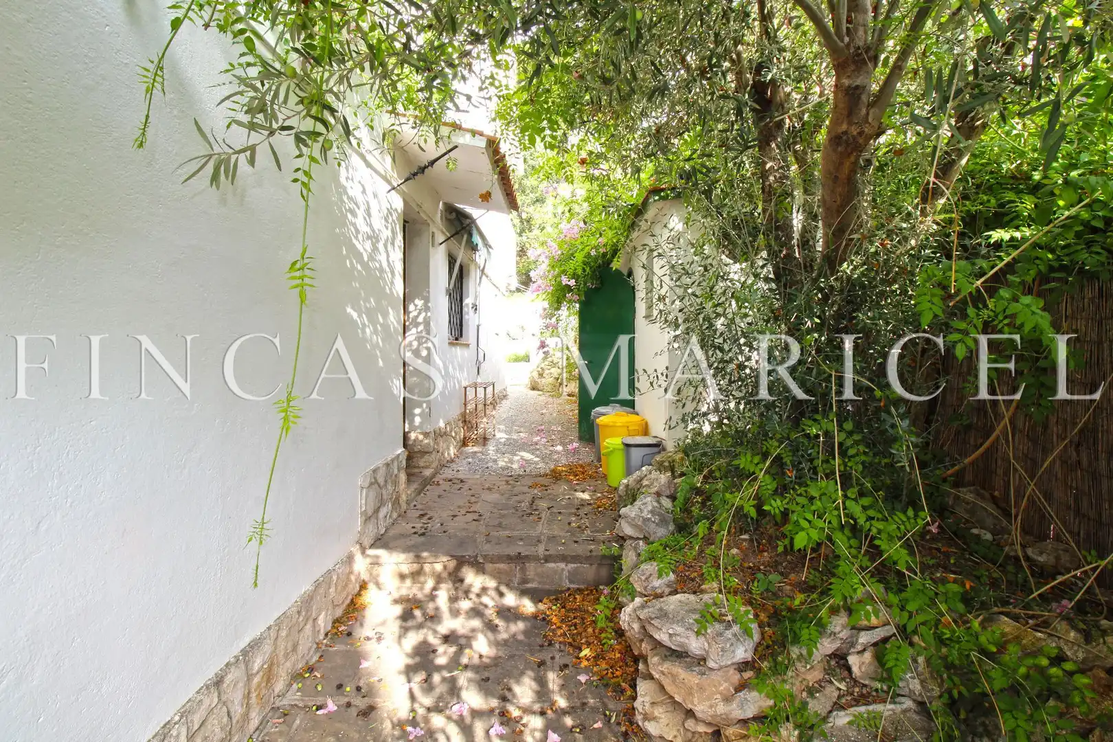 Vista exterior de Casa o chalet en venta en Sitges con Aire acondicionado, Calefacción y Jardín privado