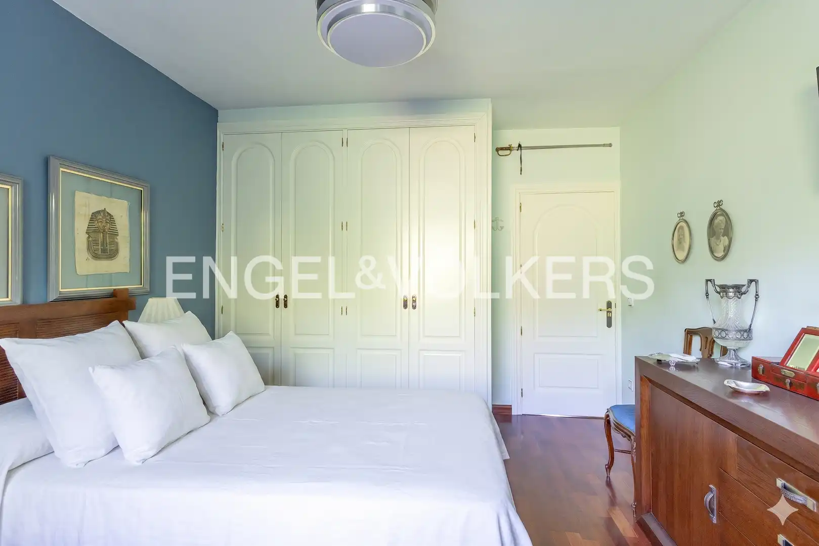 Bedroom of Houses for sale in Majadahonda  with Air Conditioner, Heating and Private garden