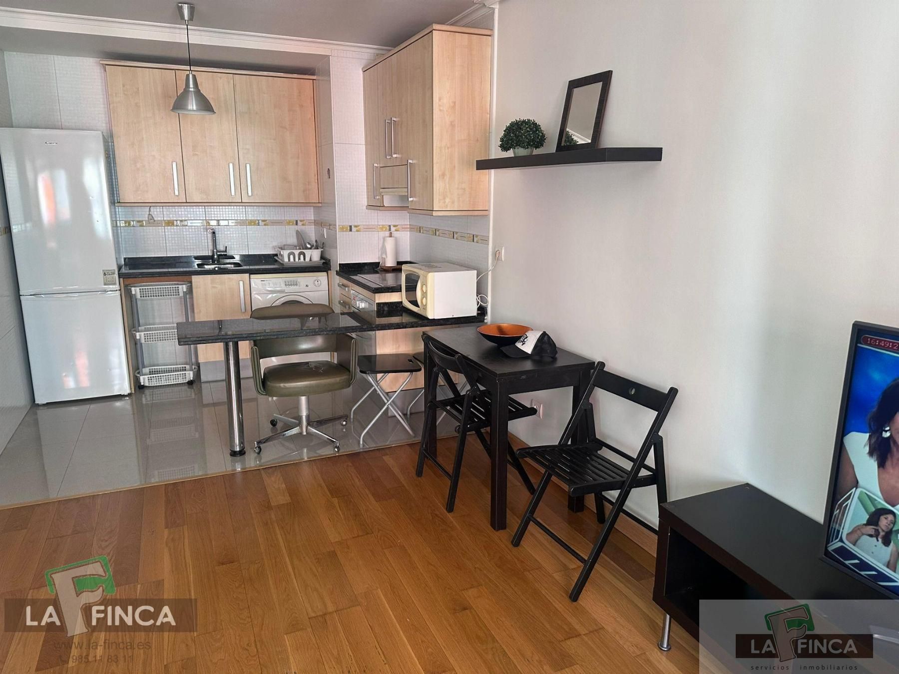Kitchen of Study to rent in Oviedo   with Storage room