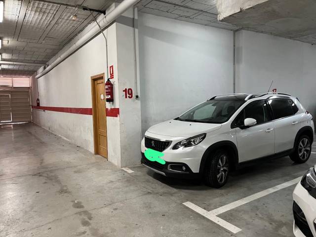 Garaje en Venta en Calle Rafael Pérez del Álamo, 16 en Loja