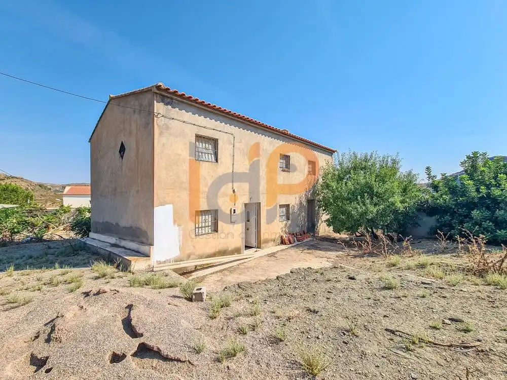 Vista exterior de Casa o xalet en venda en Lubrín amb Jardí privat