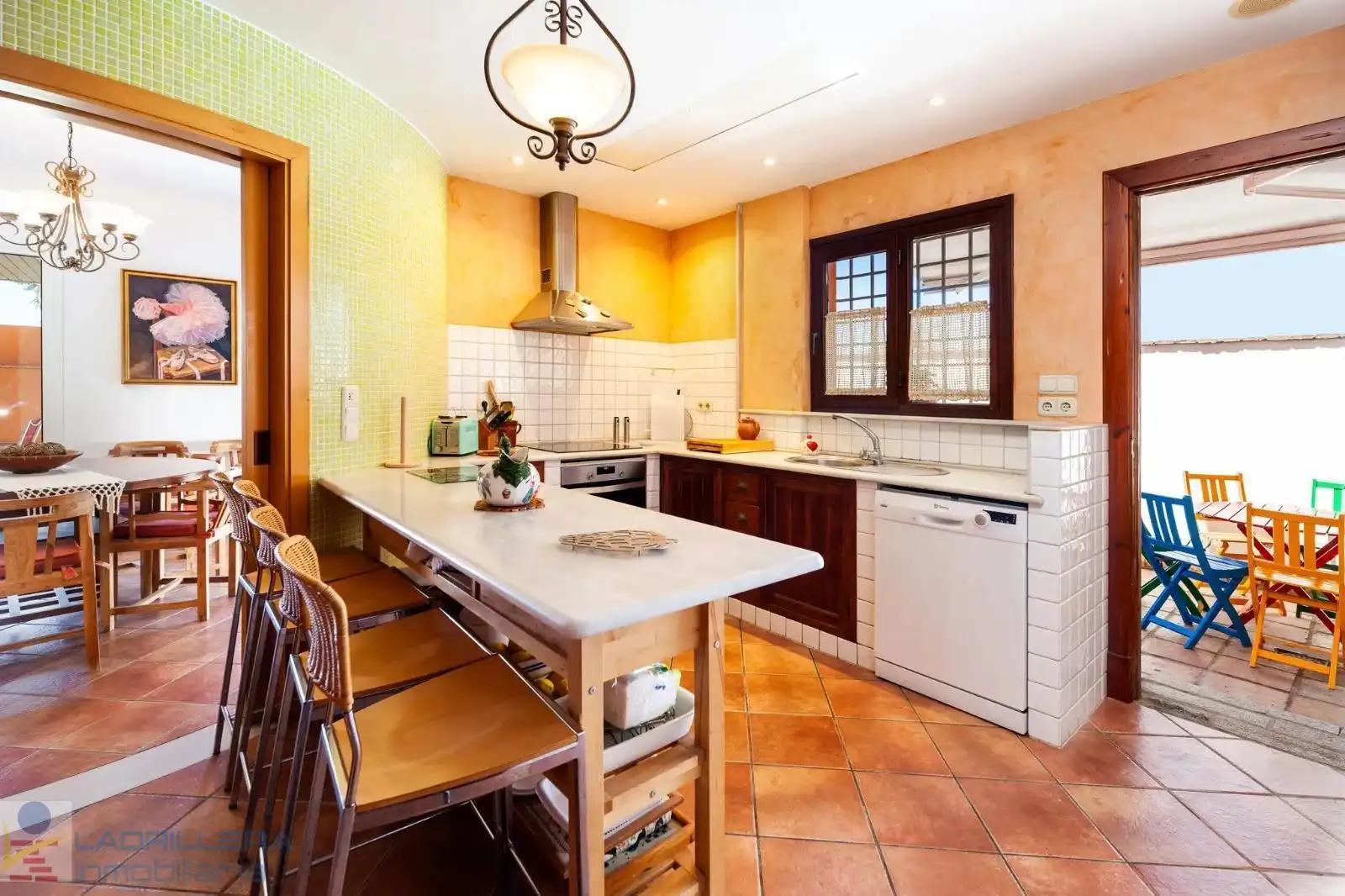 Cocina de Casa o chalet en venta en Chiclana de la Frontera con Aire acondicionado, Calefacción y Piscina