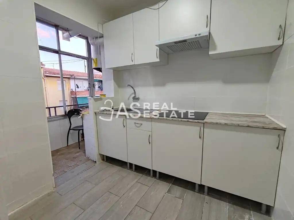 Cocina de Piso en venta en Alicante / Alacant con Terraza y Amueblado
