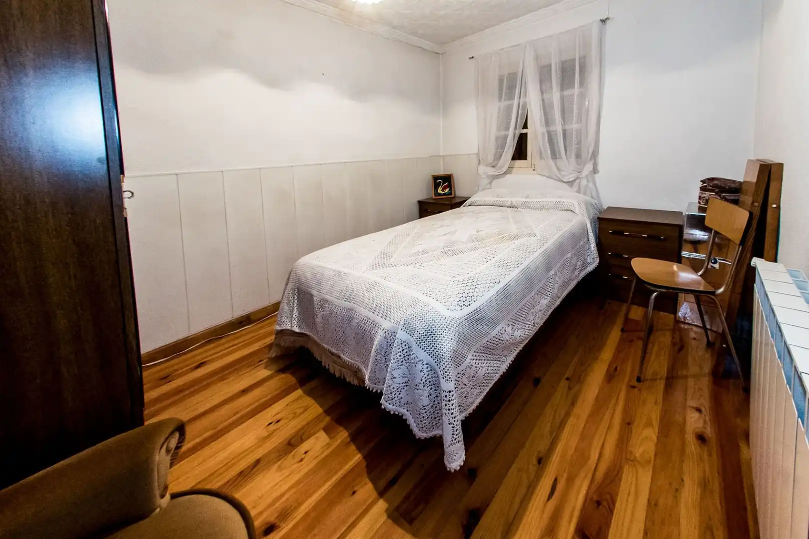 Dormitori de Casa o xalet en venda en Corullón amb Calefacció, Jardí privat i Terrassa