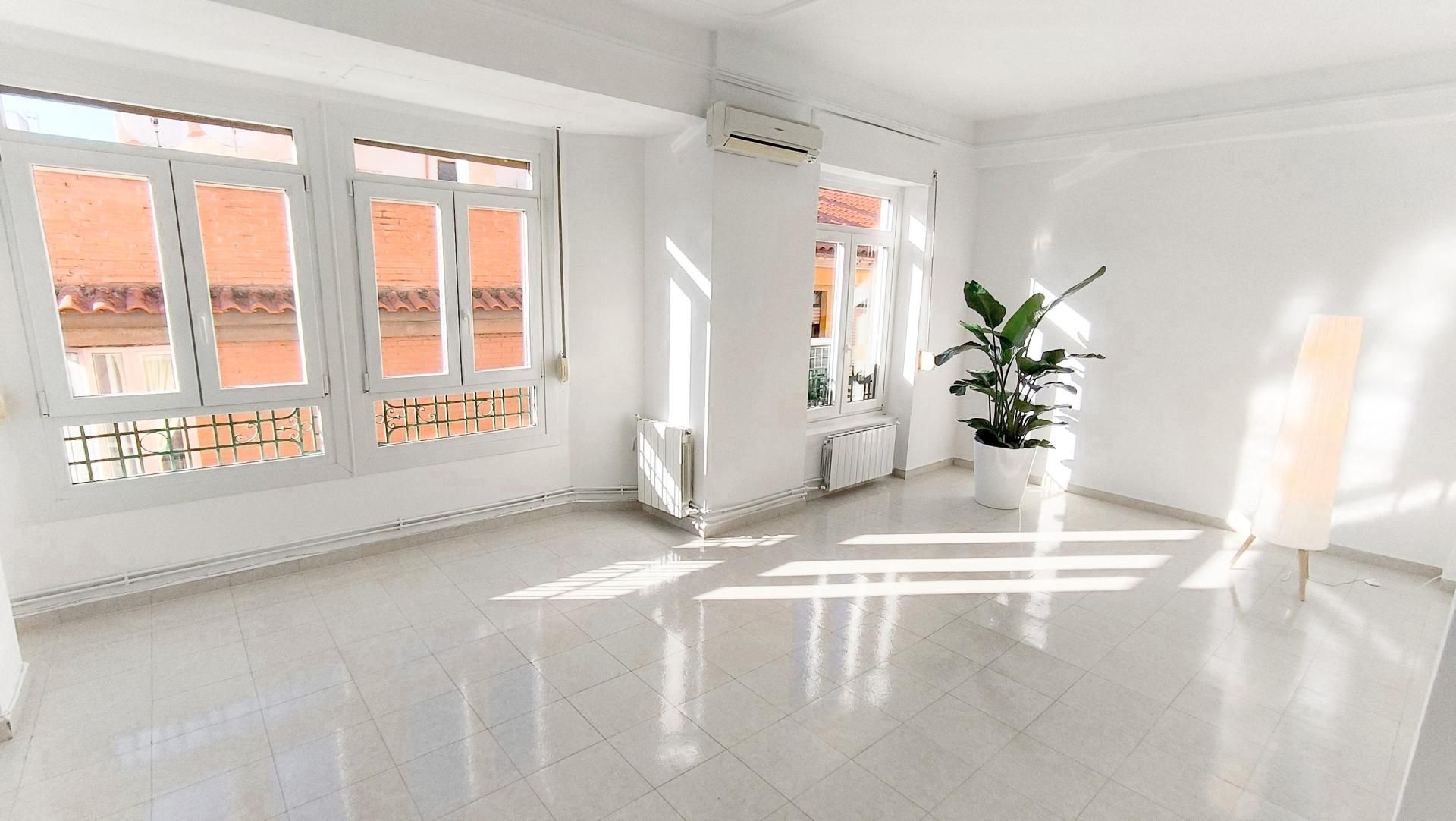 Sala d'estar de Pis en venda en  Murcia Capital amb Aire condicionat, Calefacció i Terrassa