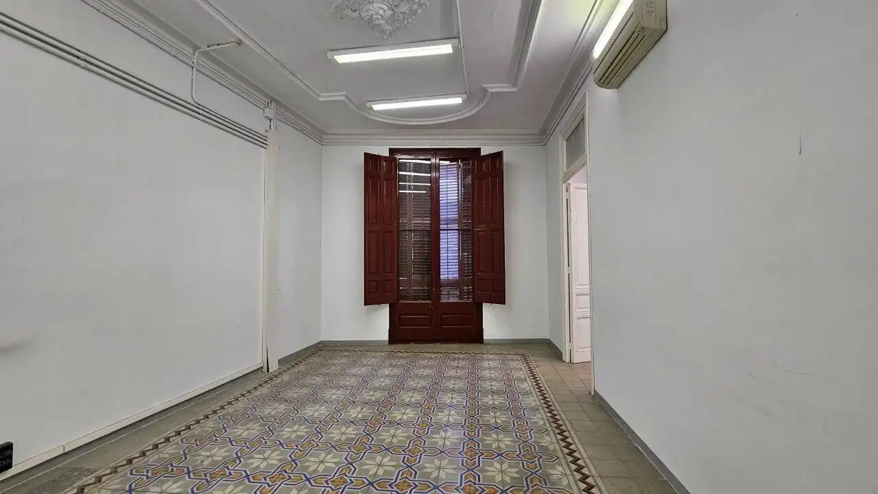 Edificio en venta en Creu de la Mà