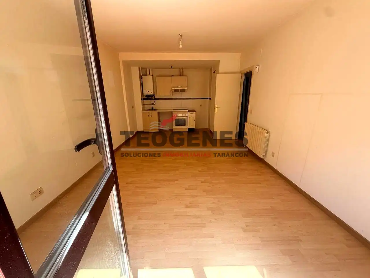Apartment with lift for sale in Calle Ronda de San Isidoro