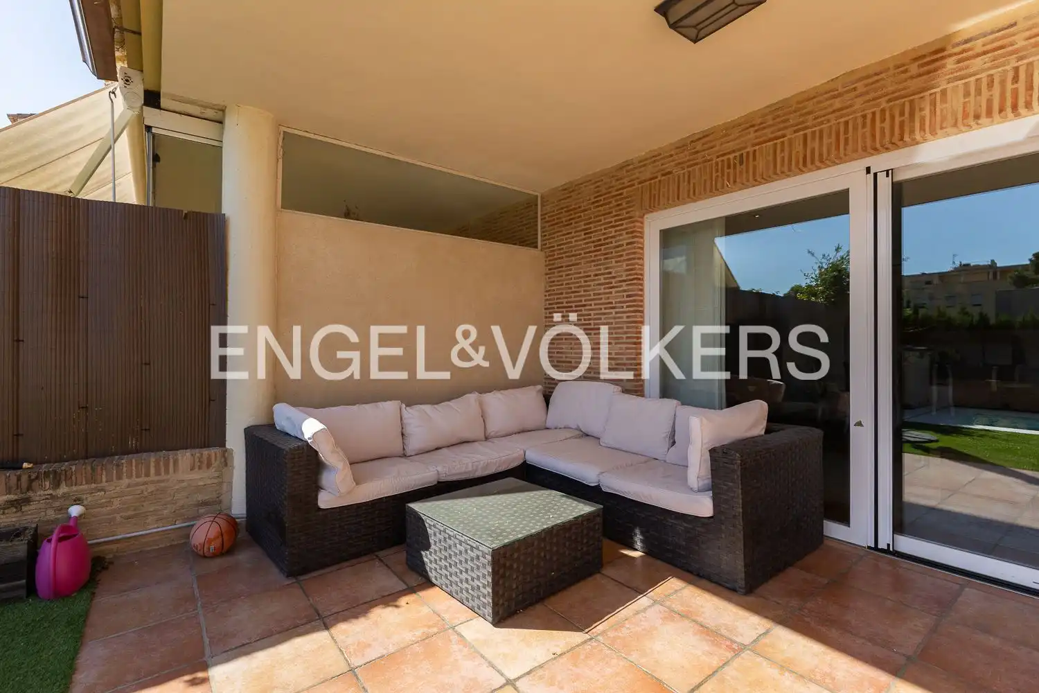 Terrassa de Casa o xalet de lloguer en Torrent amb Aire condicionat, Calefacció i Jardí privat