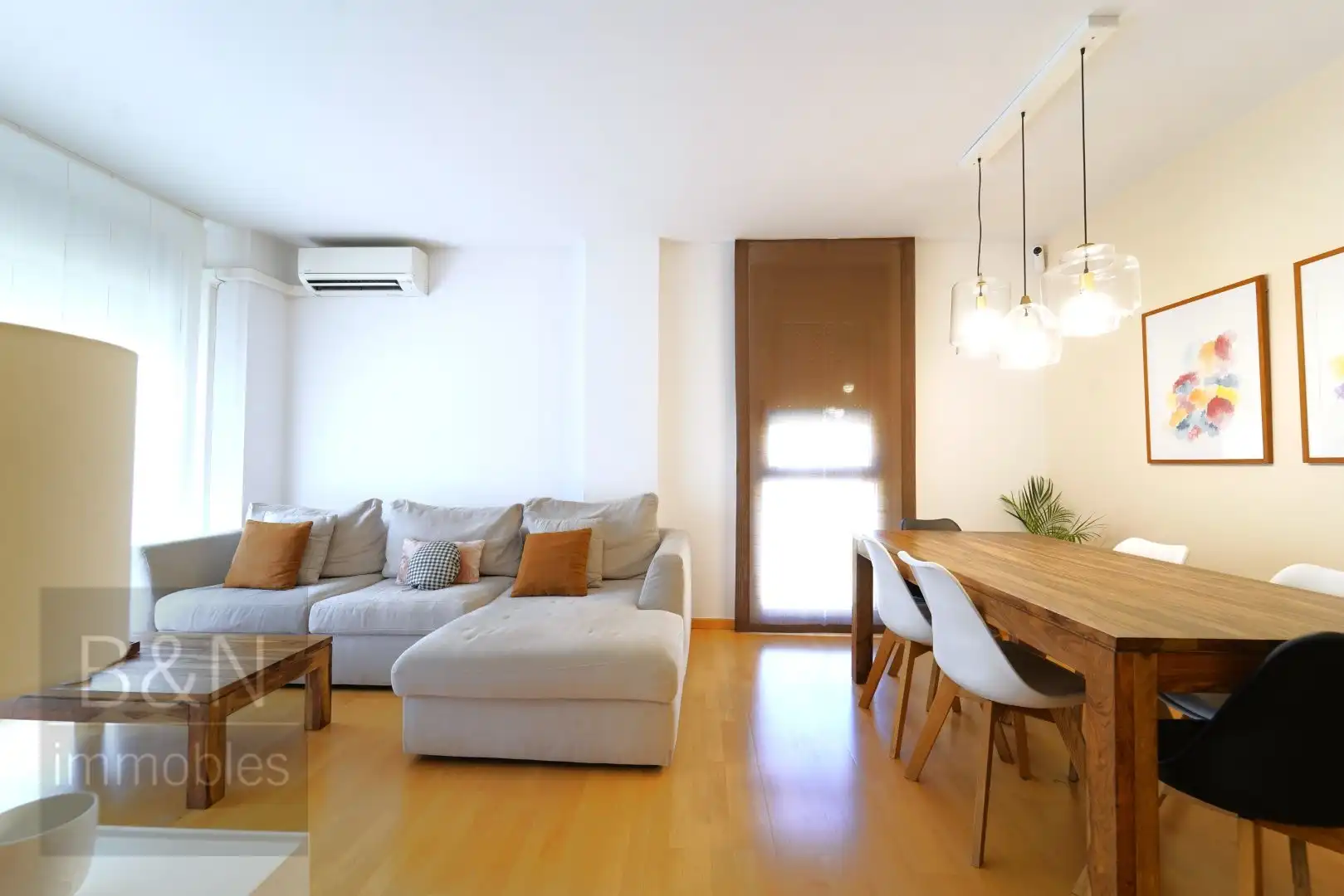 Sala de estar de Piso en venta en Terrassa con Aire acondicionado, Calefacción y Piscina