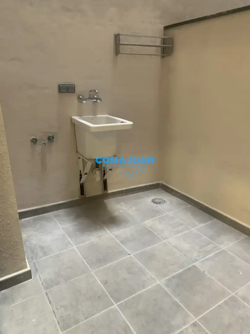Baño de Piso en venta en Mataró con Aire acondicionado, Calefacción y Trastero