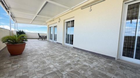 PRECIOSO E INCREÍBLE ÁTICO SEMINUEVO CON DOS GARAJES INCLUIDOOS EN EL PRECIO Y CON DOS GRANDES TERRAZAS CON 60 m2 y otra de 40 m2!, imatge 5