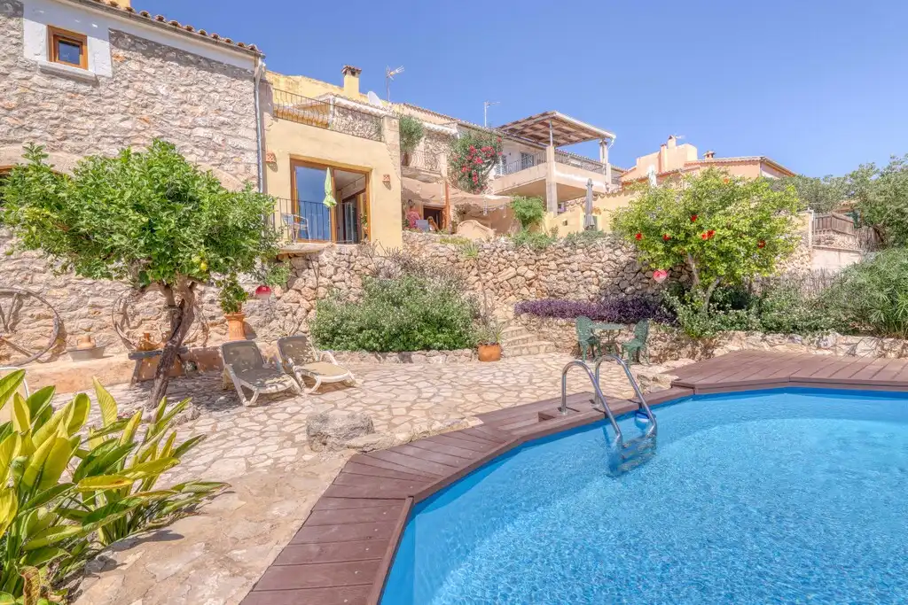 Maison rustique avec piscine à vendre à Calvià pueblo