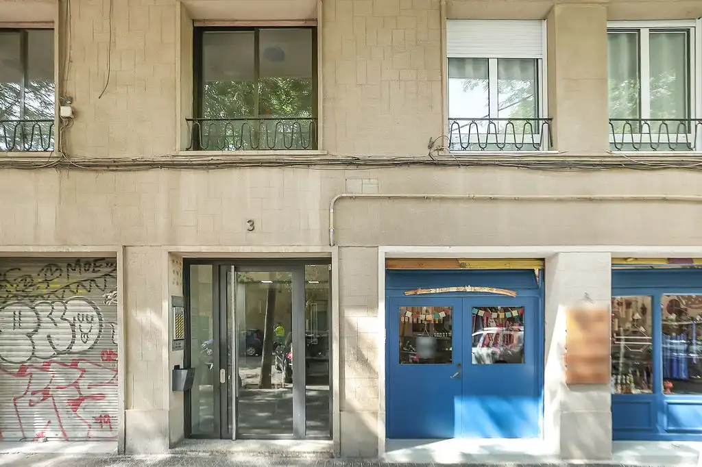 Vista exterior de Pis en venda en Barcelona