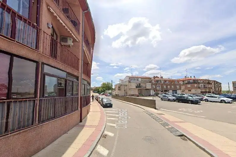 Vista exterior de Pis en venda en Villamayor