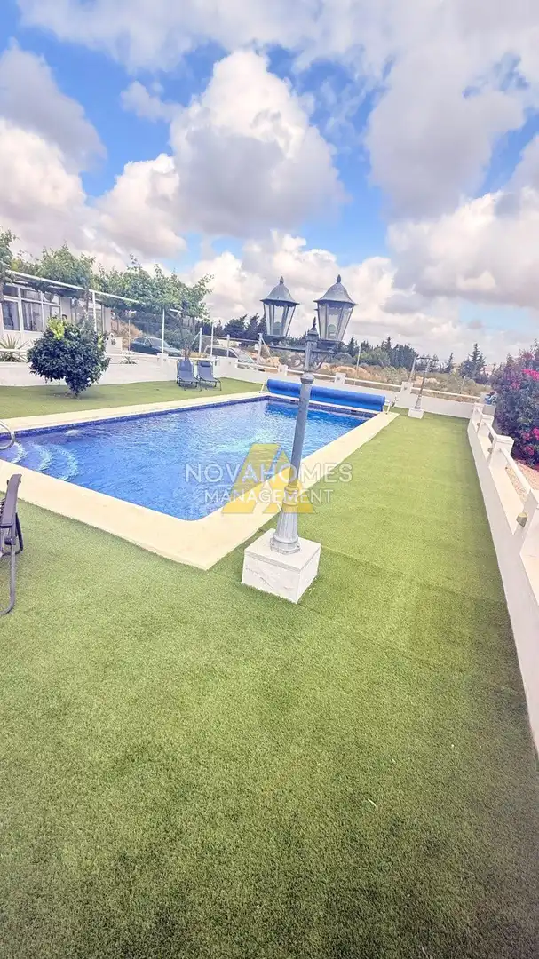 Piscina de Casa o xalet en venda en Cartagena amb Aire condicionat, Terrassa i Traster