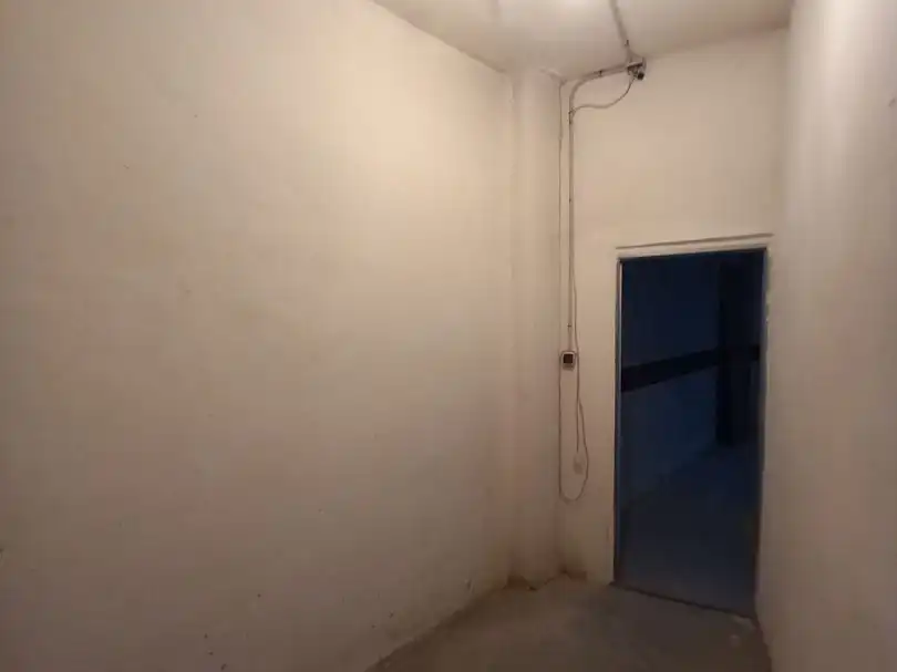 Storage room for sale in Aljomahima - Ermita
