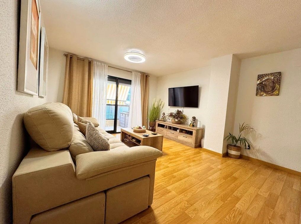 Piso en venta en Carrer de l'Alcalde Oncina Giner, 6, Campello pueblo