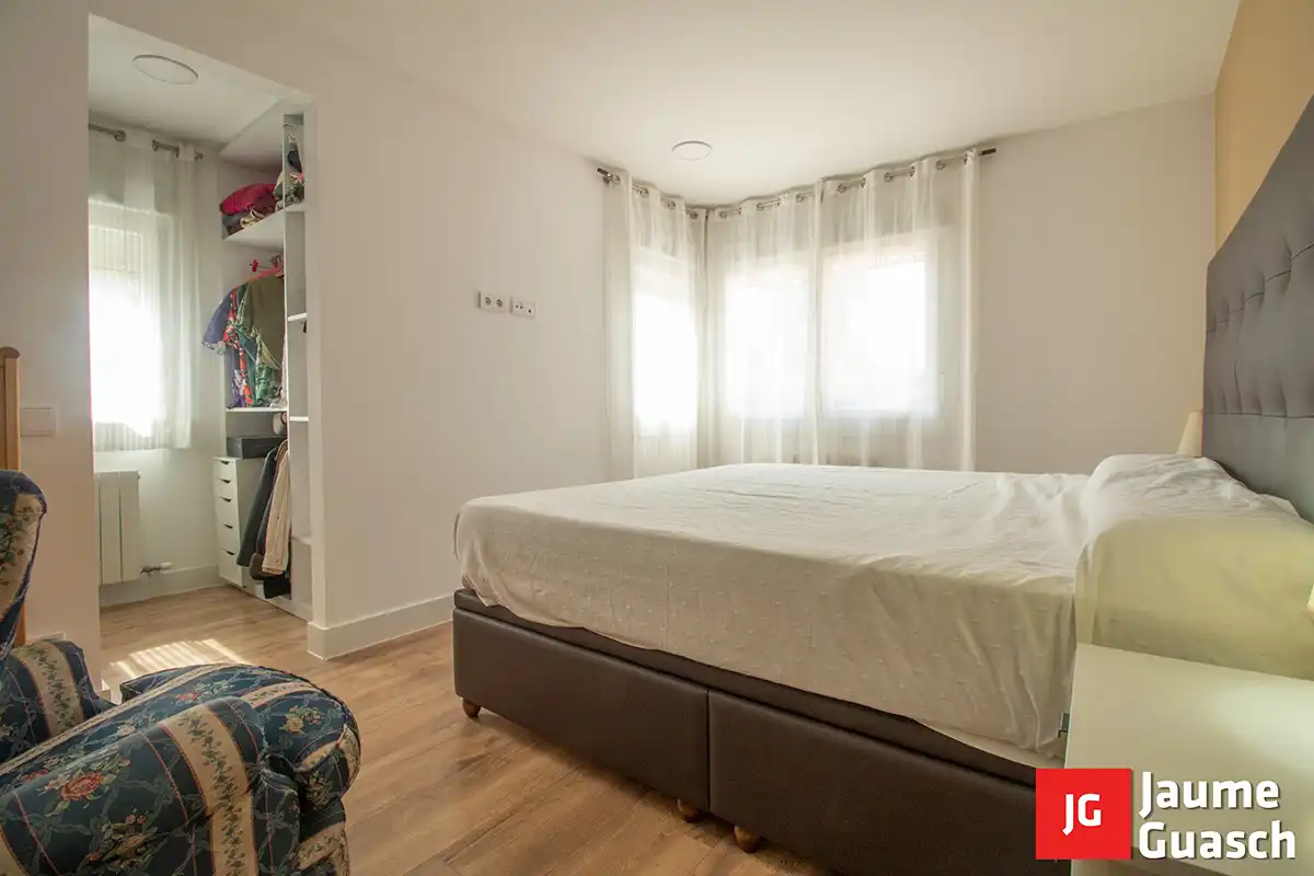 Habitación de Casa o chalet en venta en El Vendrell con Aire acondicionado, Calefacción y Jardín privado