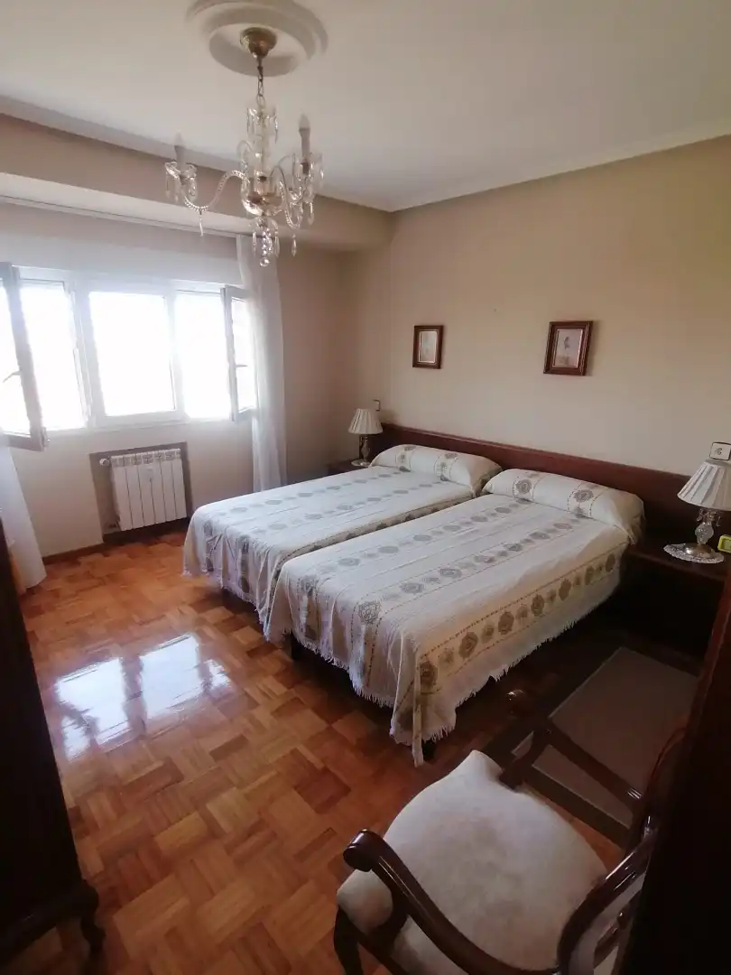 Bedroom of Flat for rent in Gijón   with Heating, Parquet flooring and Furnished