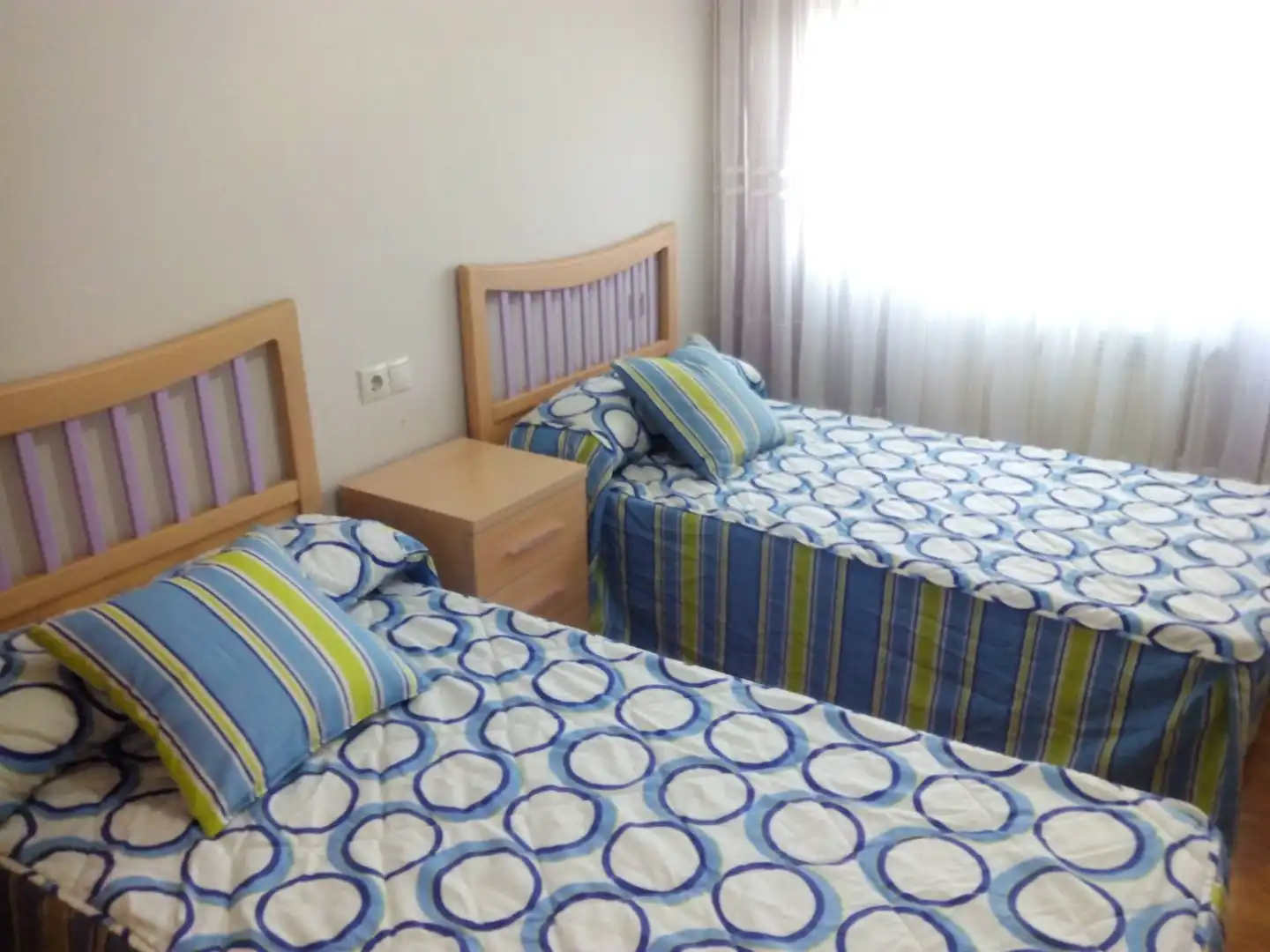 Schlafzimmer von Wohnung zur Miete in Ourense Capital  mit Heizung, Abstellraum und Möbliert