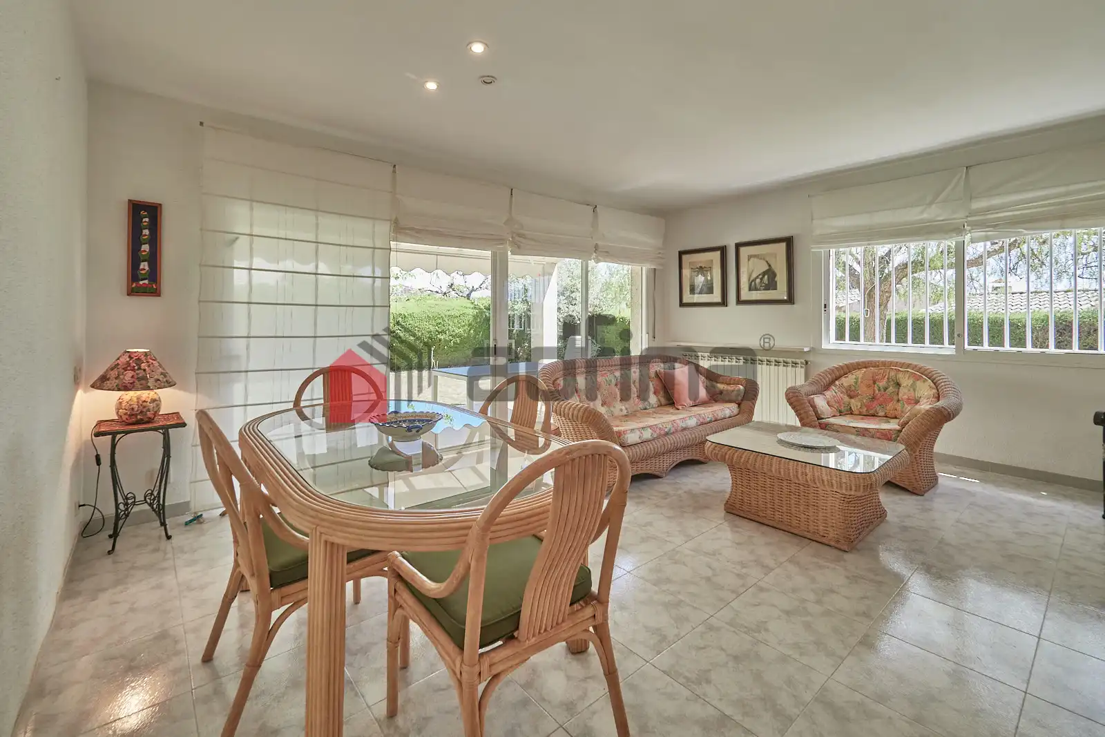 Sala de estar de Casa adosada en venta en Altafulla con Jardín privado, Amueblado y Piscina comunitaria