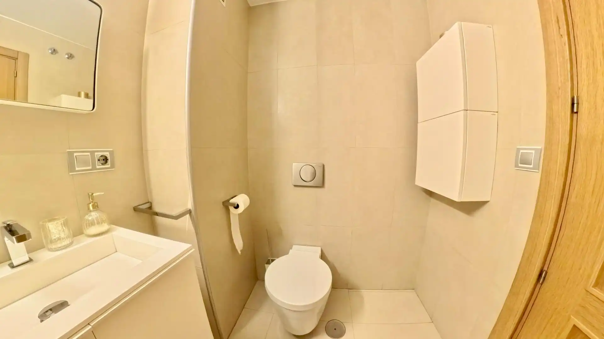 Flat for sale in Avenida Avenida de la Ilustración, 85, Campus de la Salud