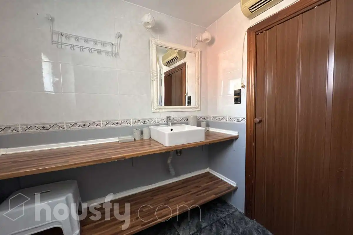 Baño de Piso de alquiler en Alcalá de Henares con Aire acondicionado, Calefacción y Balcón