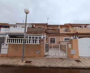 Vista exterior de Casa adosada en venda en Cartagena amb Aire condicionat, Calefacció i Jardí privat