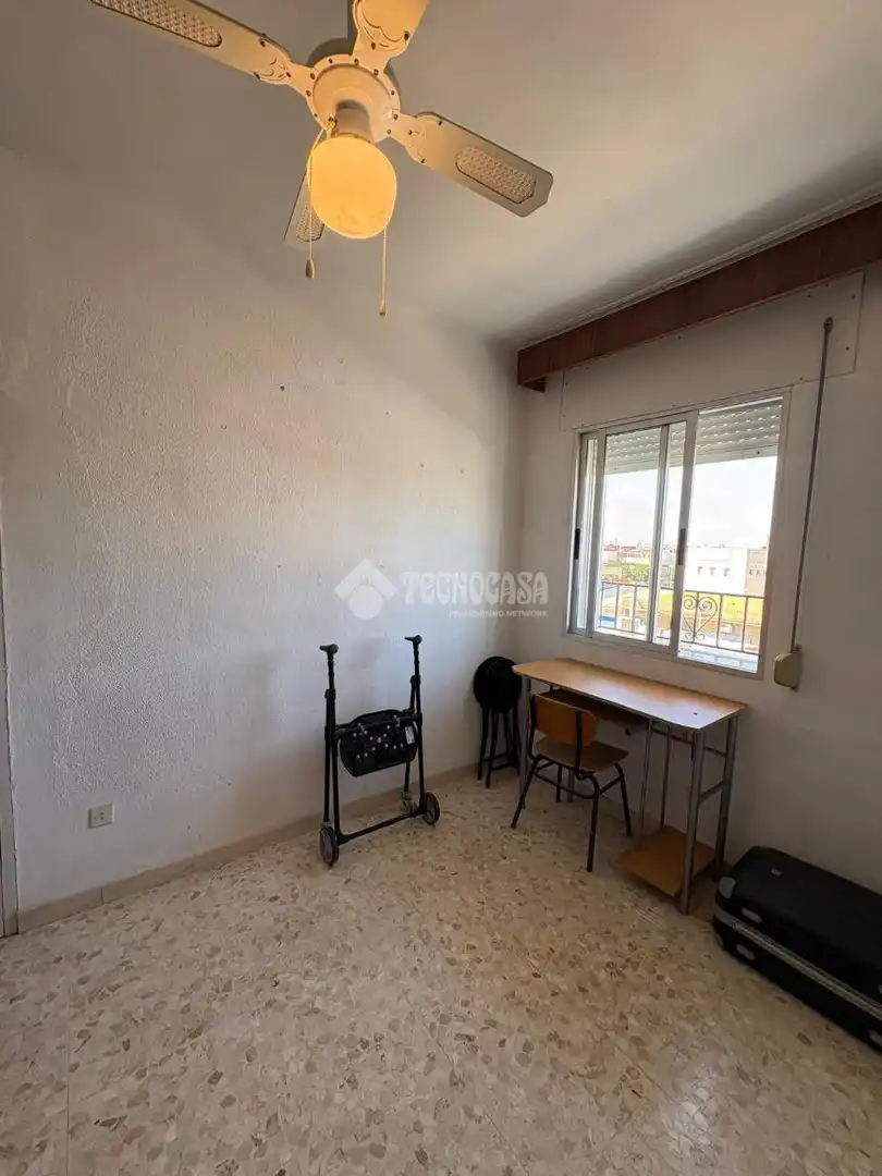 Bedroom of Flat for sale in La Rinconada  with Air Conditioner and Furnished