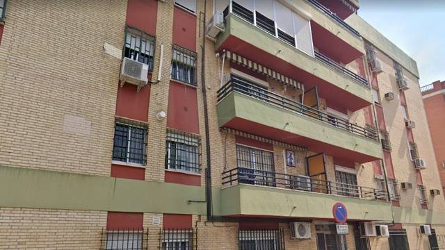 Piso en Venta en Calle Antonio Machín en Cruz Roja