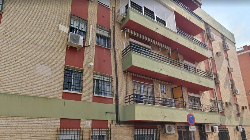 Vista exterior de Pis en venda en  Sevilla Capital