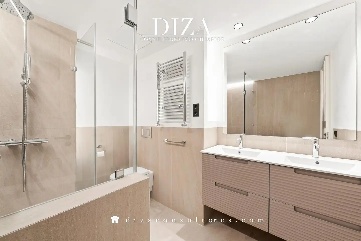 Baño de Piso de alquiler en Madrid con Aire acondicionado, Calefacción y Trastero