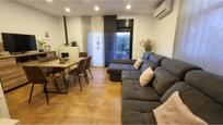 Living room of Single-family semi-detached for sale in Mont-roig del Camp  with Air Conditioner, Private garden and Community pool
