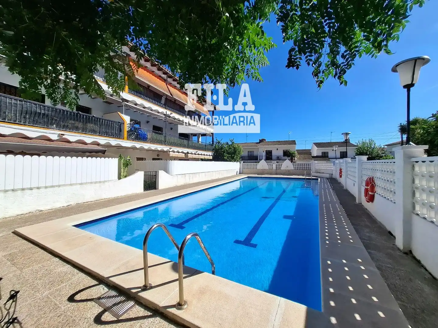 Pis amb piscina en venda a Gracia