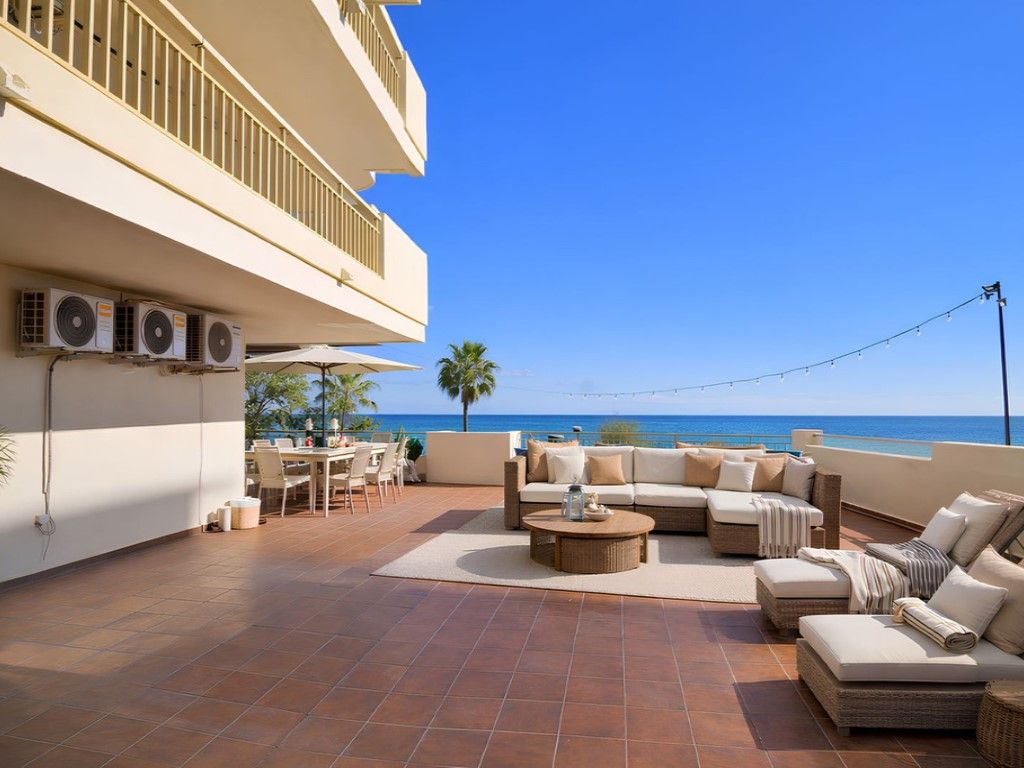 Terrace of Flat for sale in Fuengirola  with Air Conditioner, Private garden and Terrace