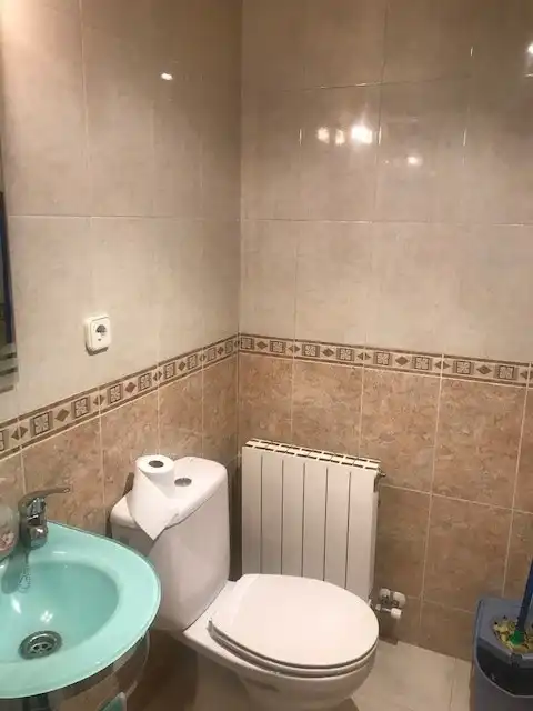 Baño de Casa adosada en venta en Calatayud con Aire acondicionado, Calefacción y Jardín privado