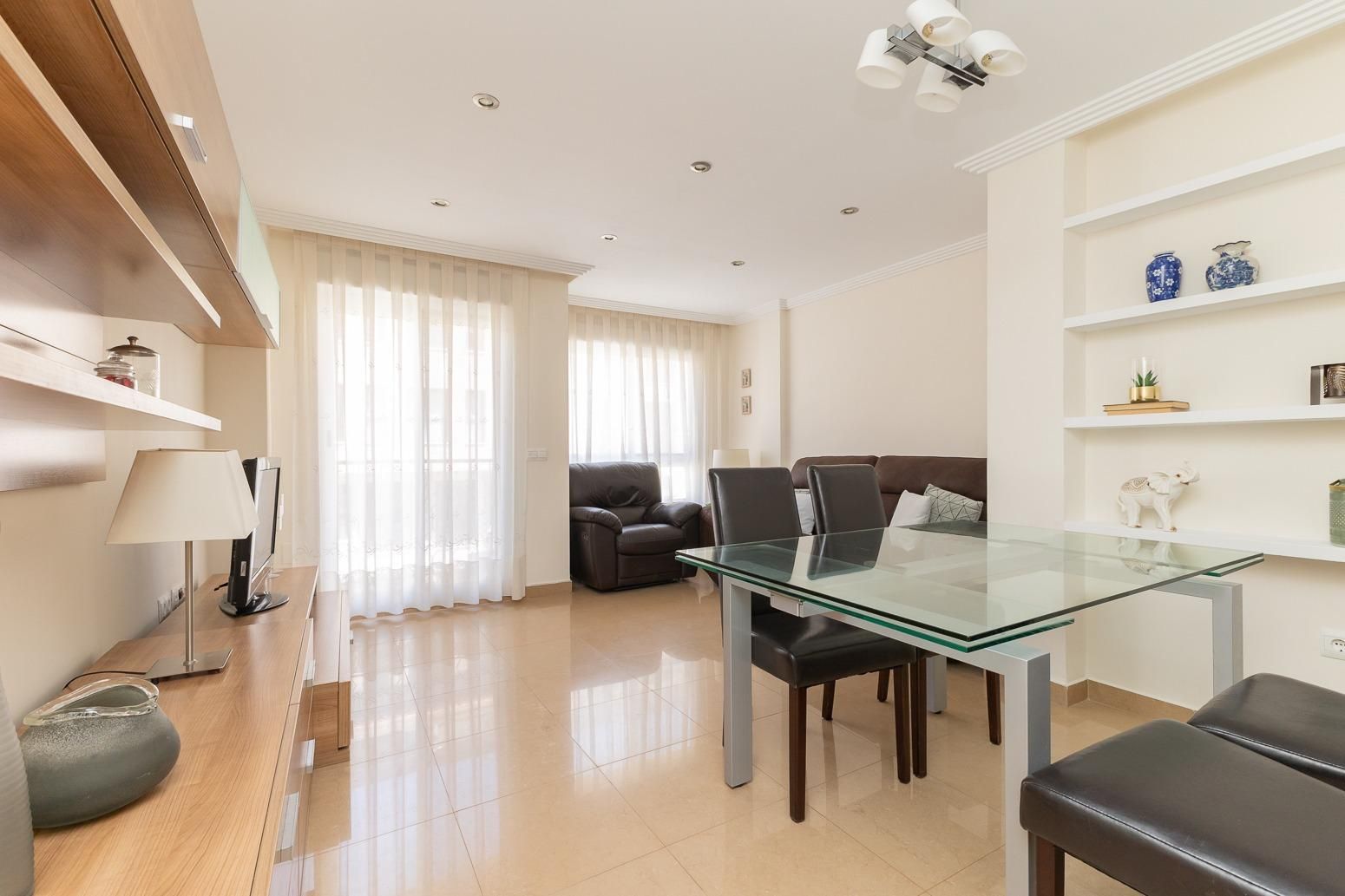 Sala de estar de Piso de alquiler en Paterna con Aire acondicionado, Calefacción y Terraza