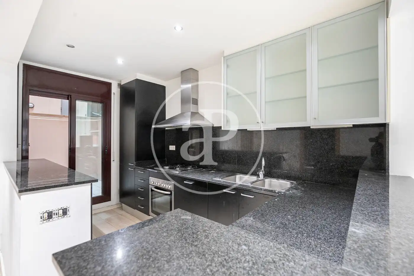 Cocina de Piso en venta en Barcelona con Aire acondicionado, Calefacción y Terraza