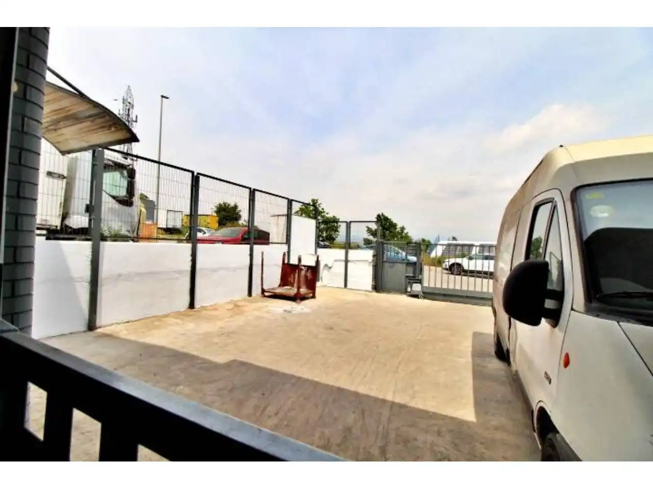 Industrial building for sale in Paseo Sanllehy 15, imagen 4