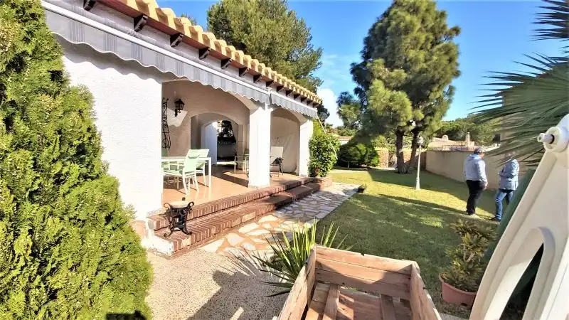 Chalet con piscina en venta en Orihuela Costa, imagen 6