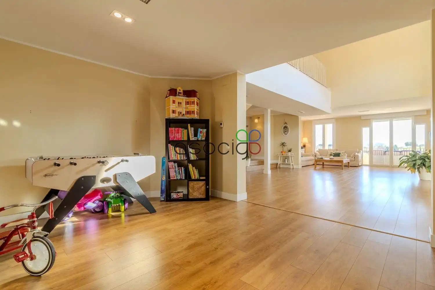 Houses for sale in Cabanillas del Campo  with Air Conditioner, Heating and Storage room