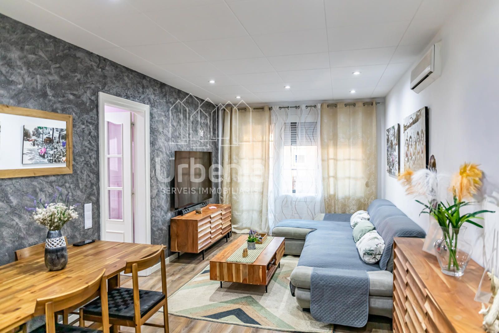 Living room of Flat for sale in Mataró  with Air Conditioner, Heating and Terrace