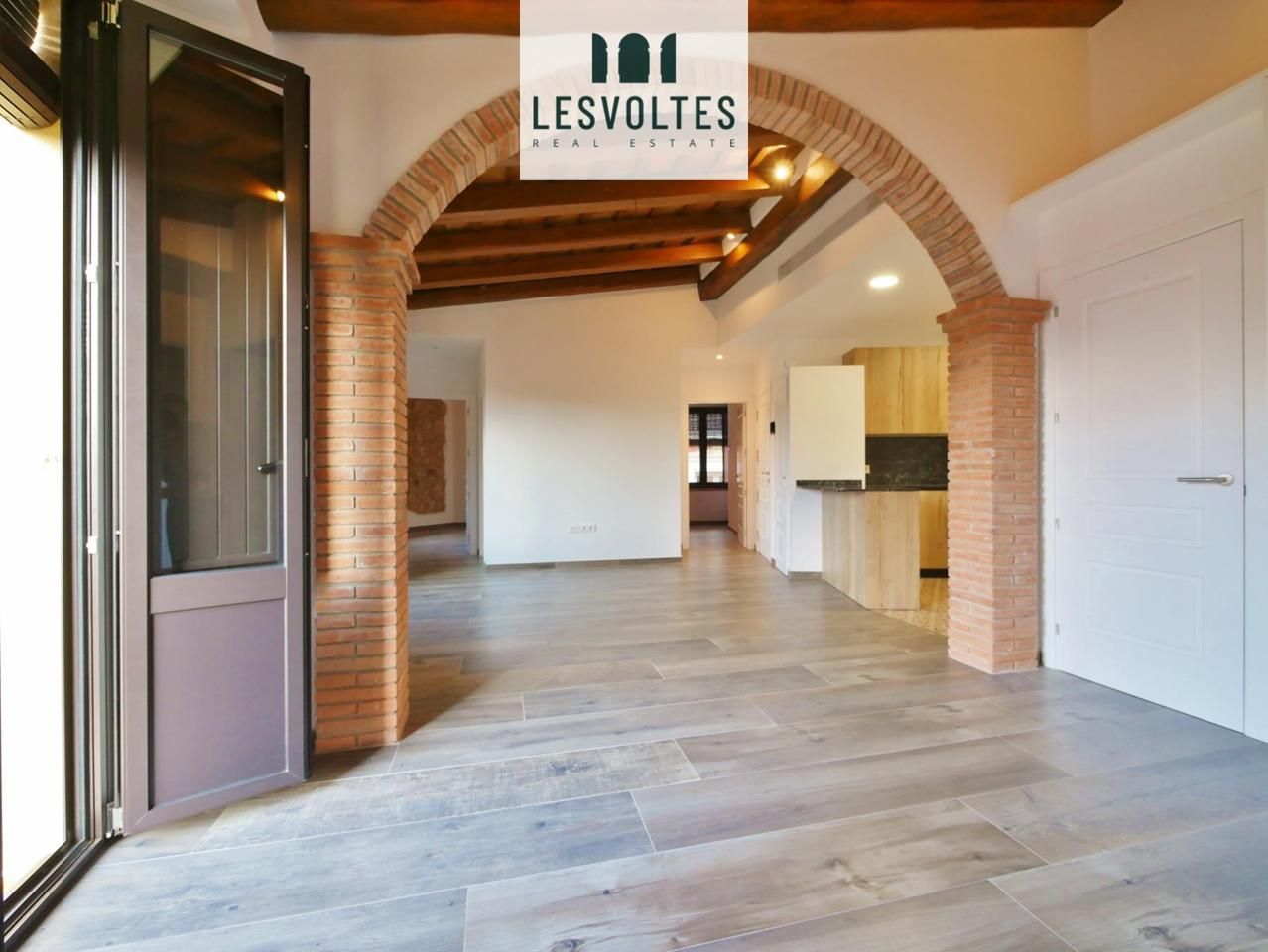 Flat to rent in Carrer de la Verge Maria, Centre