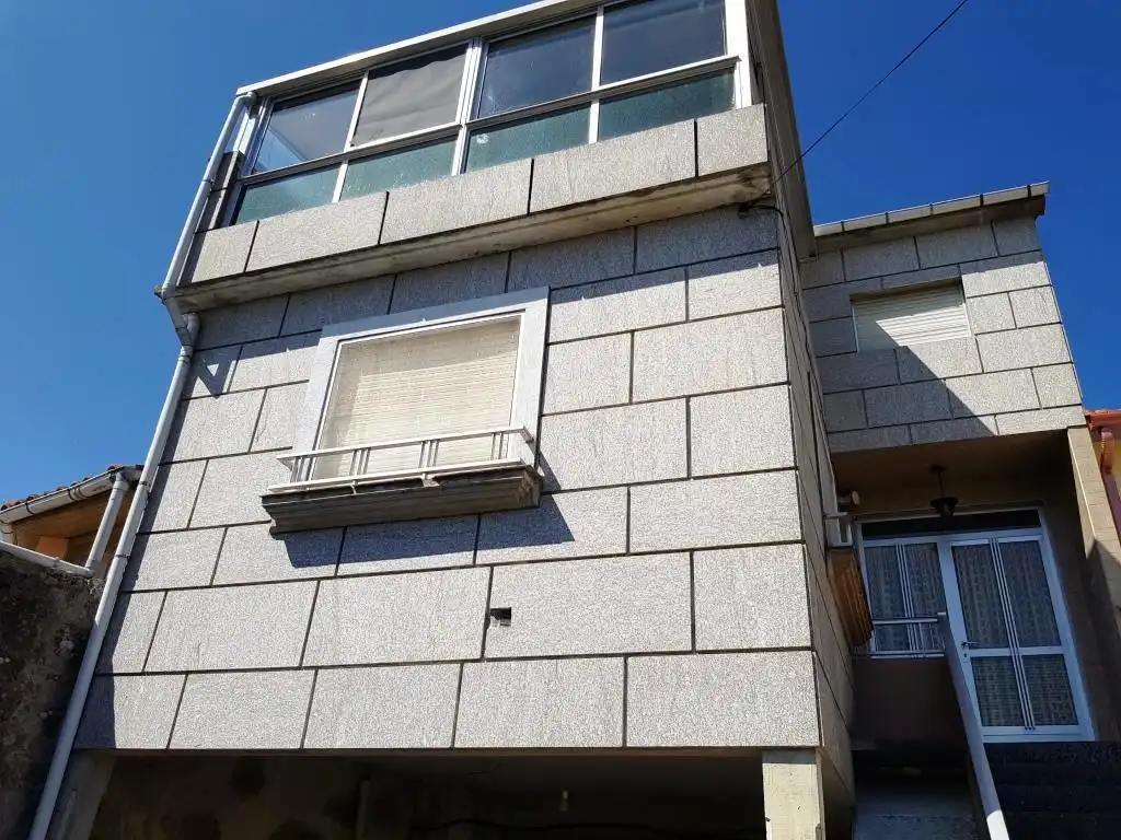 Vista exterior de Casa o xalet en venda en Ramirás amb Terrassa, Moblat i Balcó