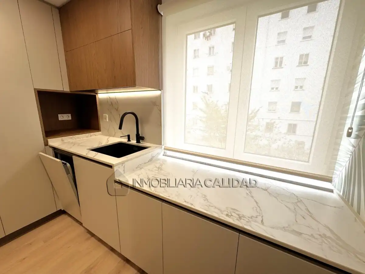 Kitchen of Flat for sale in Burgos  with Heating, Storage room and Furnished