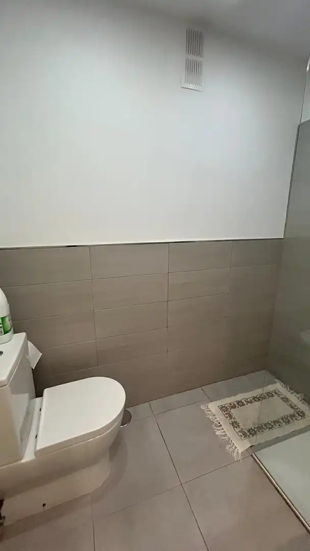 Bany de Pis de lloguer en Algeciras