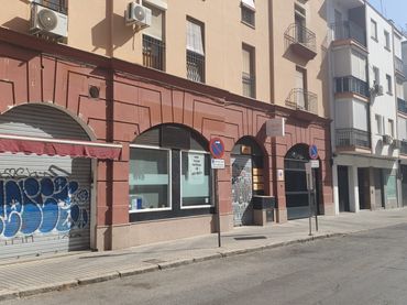 Business premises to rent in Calle Aceituno 6