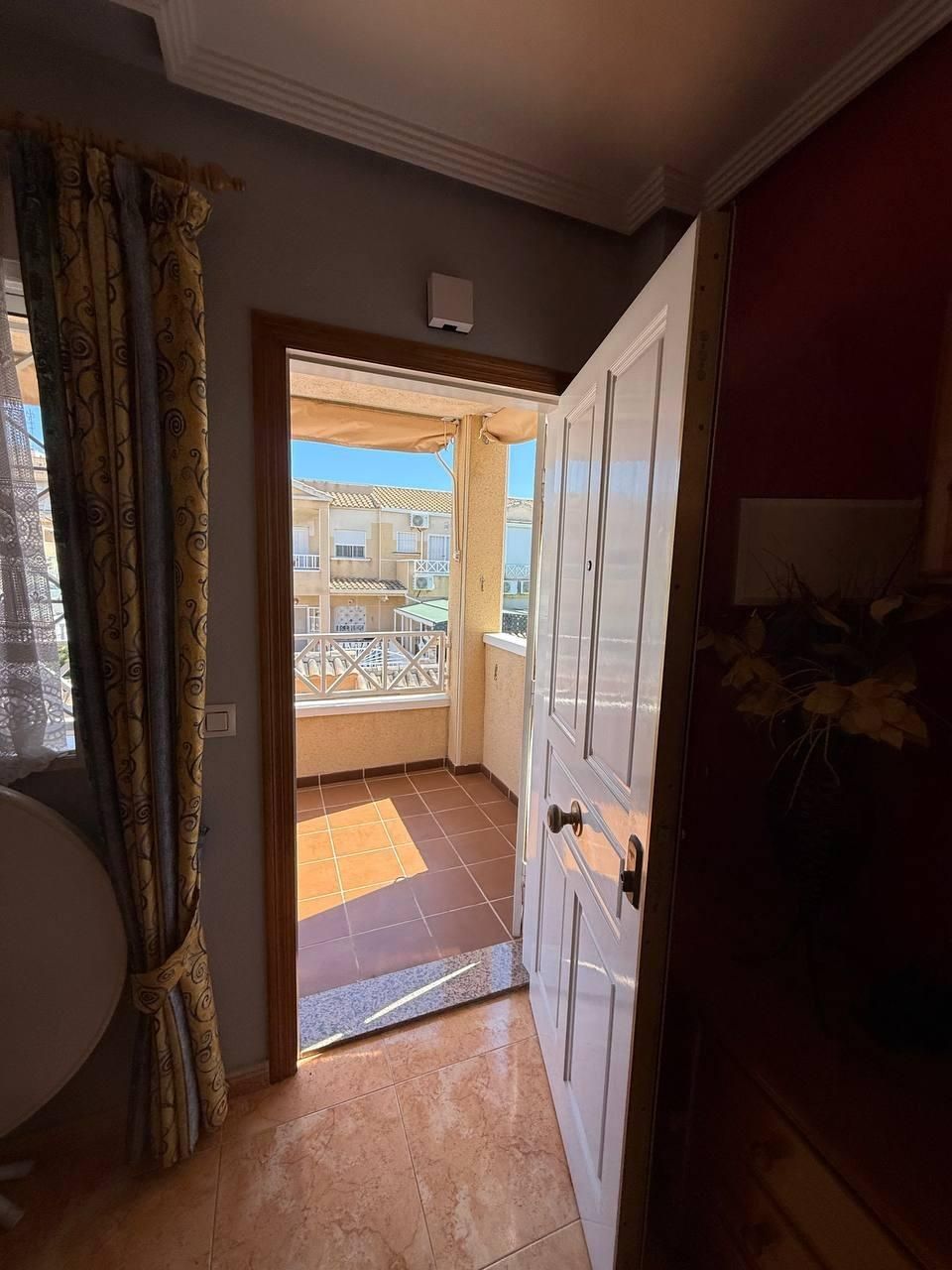 Casa o xalet en venda en Torrevieja amb Terrassa, Balcó i Piscina comunitària