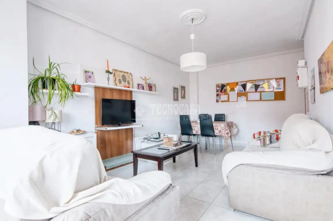 Sala de estar de Piso en venta en Salamanca con Calefacción y Balcón